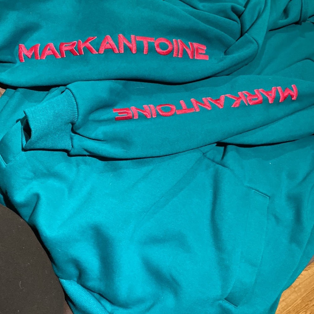Mark Antoine Collection at Simons - Picture 3 of 10